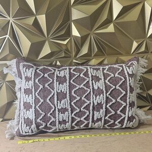 ED Ellen DeGeneres Mauve Geometric Tufted Lumbar Pillow with Fringe 14x26
